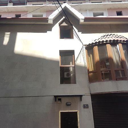 Destiny 1 Hostel Erivan Exterior foto