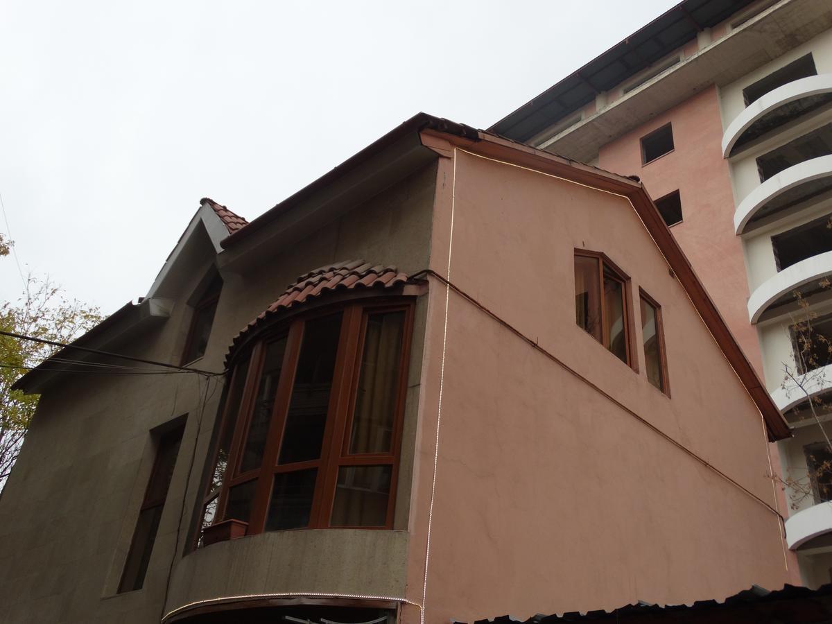 Destiny 1 Hostel Erivan Exterior foto