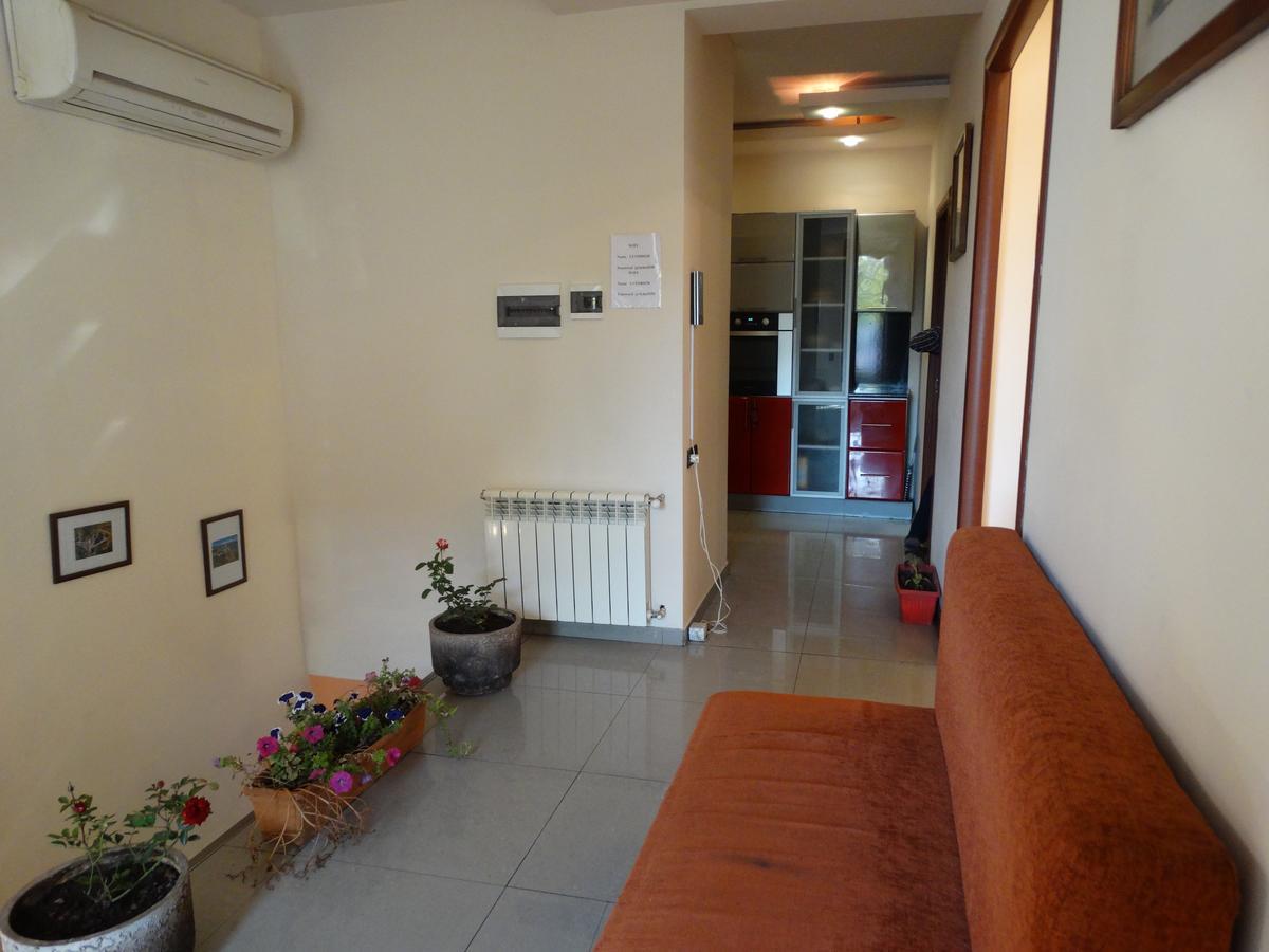 Destiny 1 Hostel Erivan Exterior foto